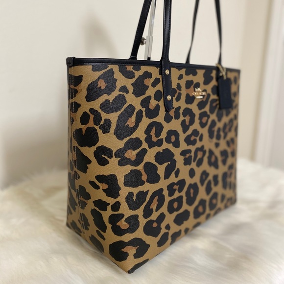 NEW💃COACH REVERSIBLE CITY TOTE ANIMAL PRINT PURSE - Picture 2 of 9